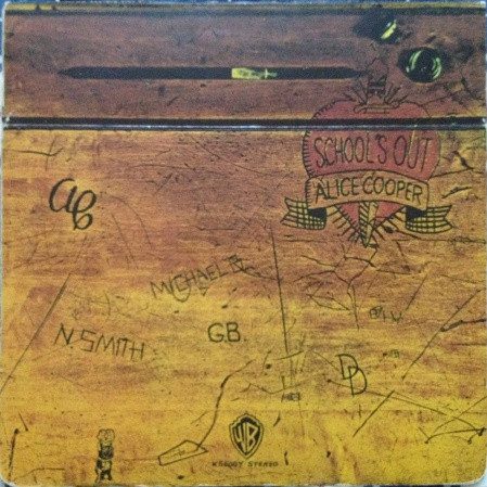 Alice Cooper - School's Out - VG+ / VG+ (LP-Pre Loved)