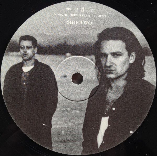 U2 - The Joshua Tree - Vinyl Record NM/NM (Pre Loved) - Image 4