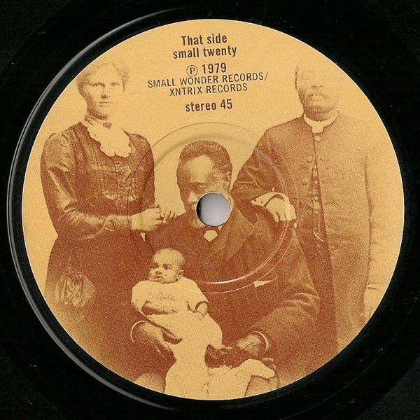 Fatal Microbes - Violence Grows - 7 inch Vinyl Record VG+/VG+ (Pre Loved) - Image 4