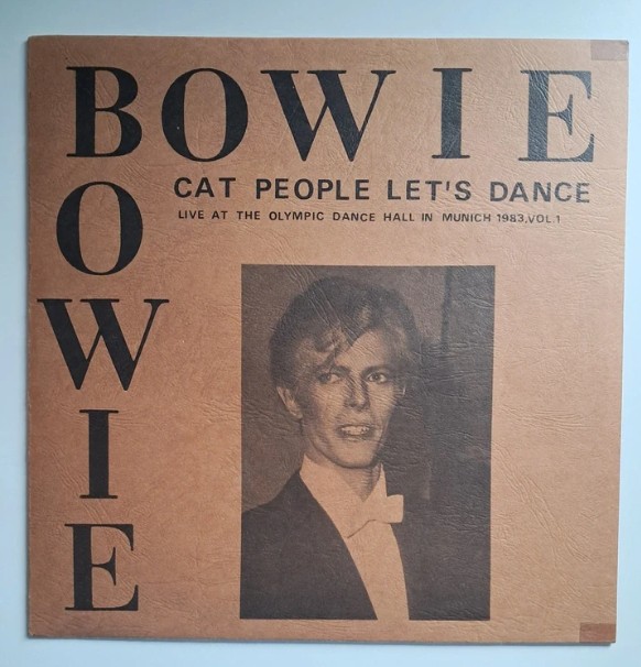 David Bowie Bundle Vinyl Record VG+/VG+ (Pre Loved) - Image 2