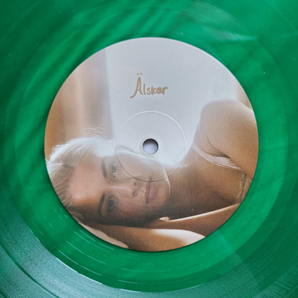 Nina Nesbitt-4